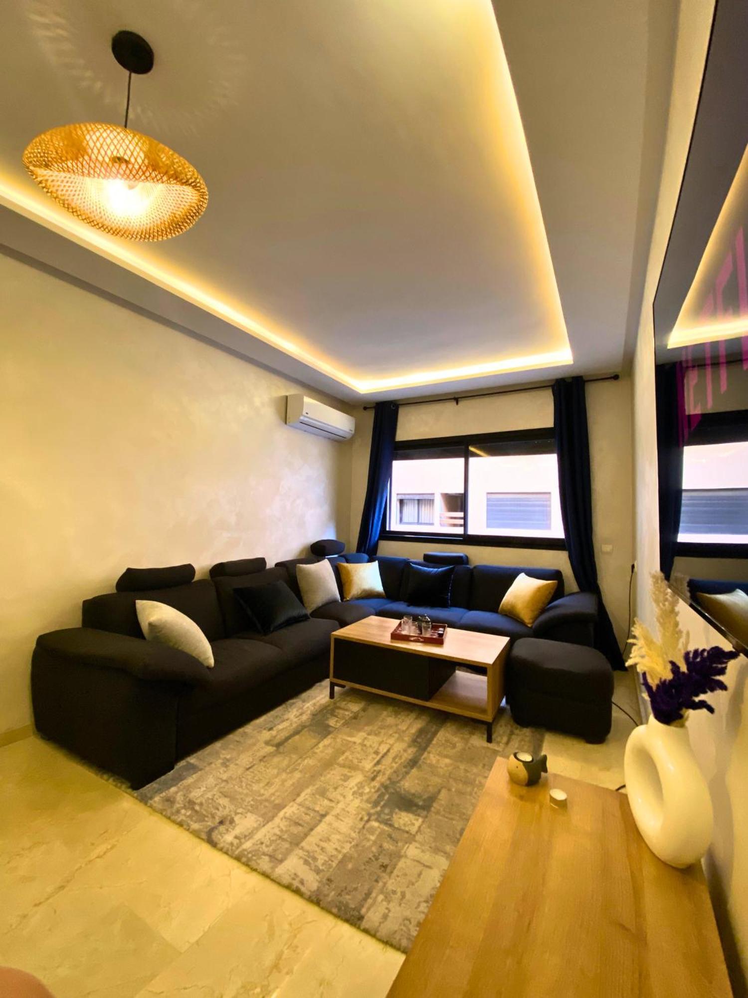 Appartamento Le Modern Et Avec Piscine Et Parking Prive Marrakesh