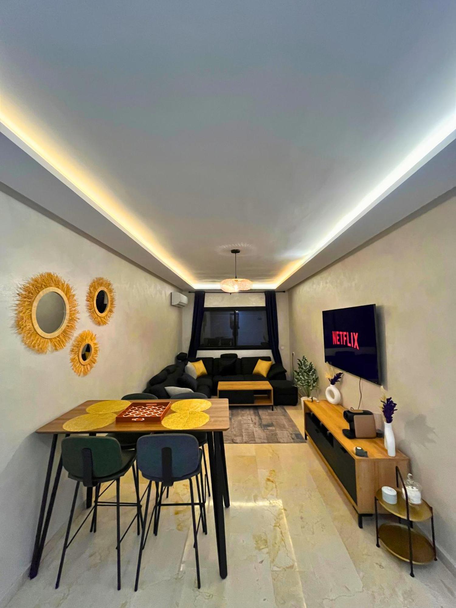 Appartamento Le Modern Et Avec Piscine Et Parking Prive Marrakesh