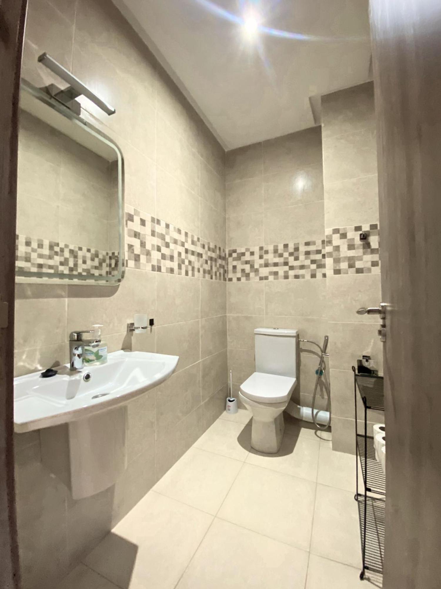 Appartamento Le Modern Et Avec Piscine Et Parking Prive *